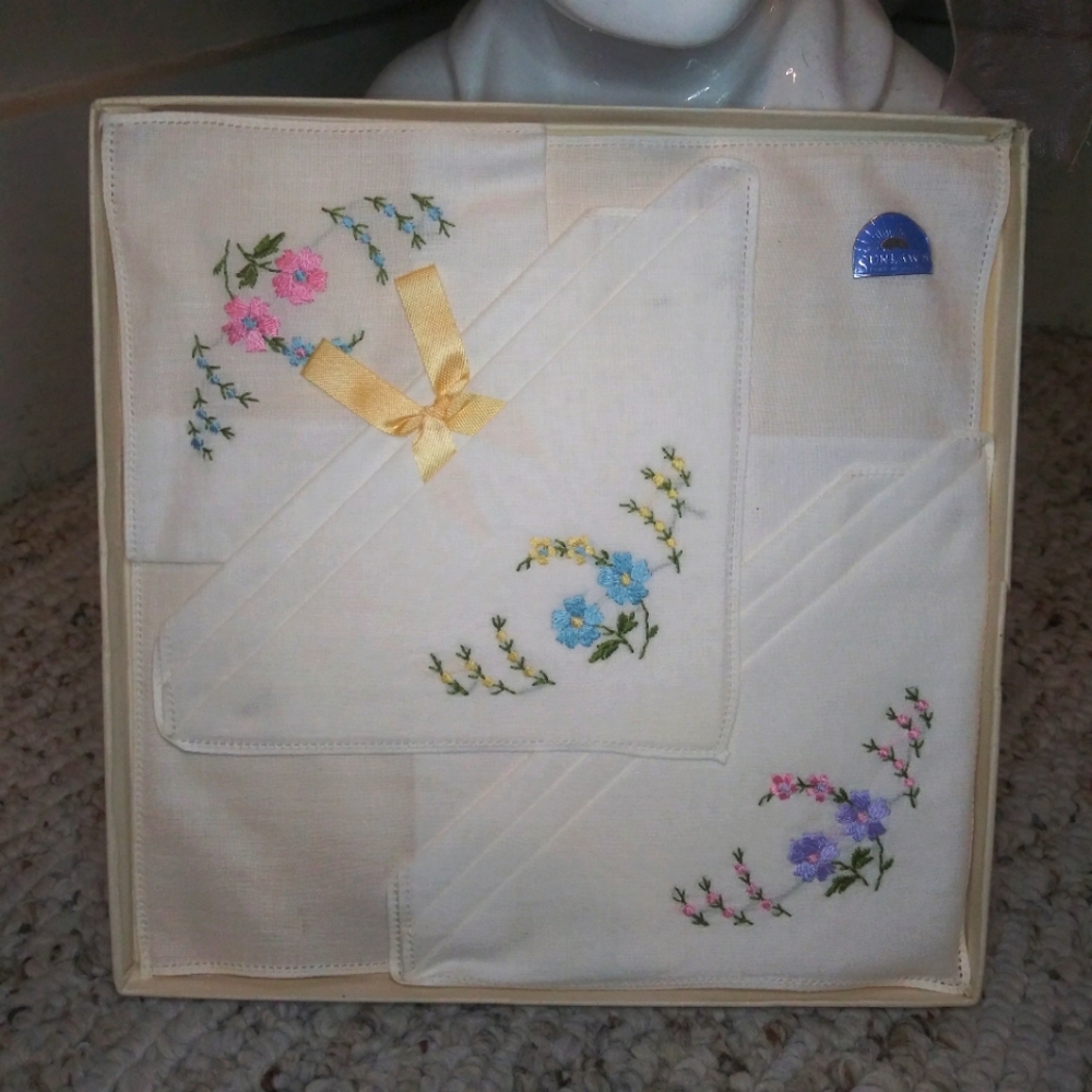 Vintage Deadstock Sun Lawn Made In Ireland Floral Embroidered Handkerchiefs